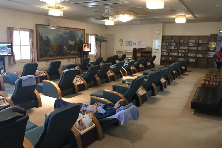 健康ランド武蔵野休憩室 ふじもんwimax